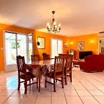 Maison Familiale Toute équipée St Gilles X Vie 85