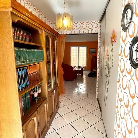 Holiday home Maison Familiale Toute Equipee St Gilles X Vie 85 *