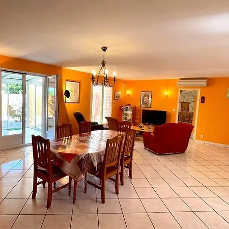 Maison Familiale Toute Equipee St Gilles X Vie 85 Holiday home Saint-Gilles-Croix-de-Vie